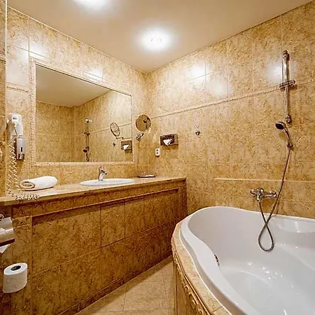 Panorama Hotel 4*