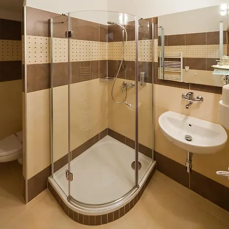 Panorama Hotell 4*